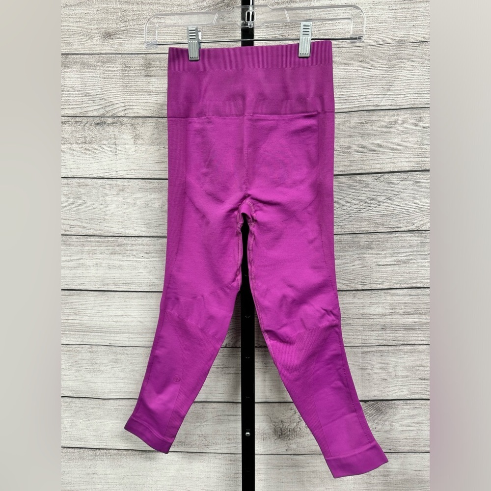 Lululemon Seamless High Rise Crop Leggings - Picture 4 of 7